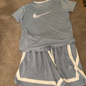 Nike XL tee with shorts